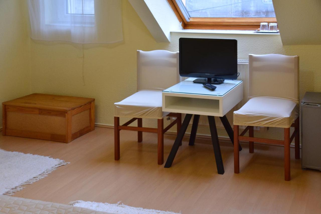 Afrodite Apartmanhaz Eger Kültér fotó